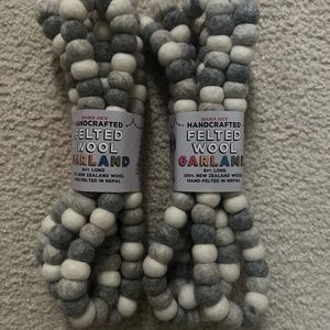 Trader Joe’s Wool Garland 2023 Gray and White